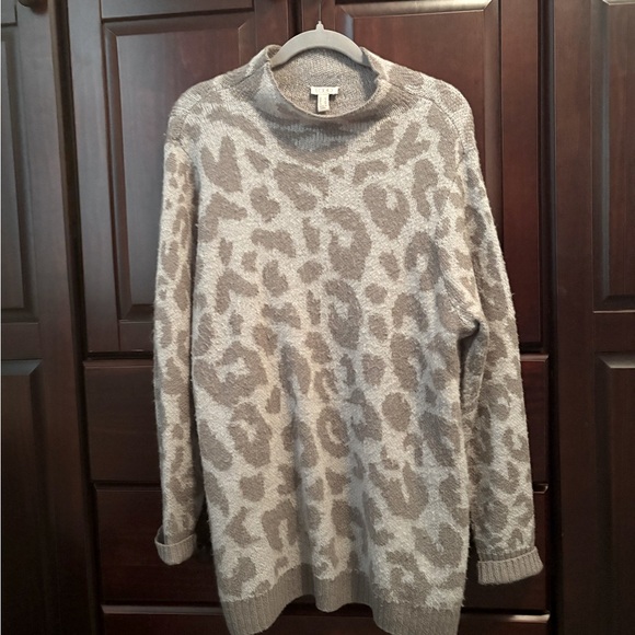 TWO PACK Animal Print Mock Neck Sweaters in GRAY and BLACK/TAN - Picture 7 of 16